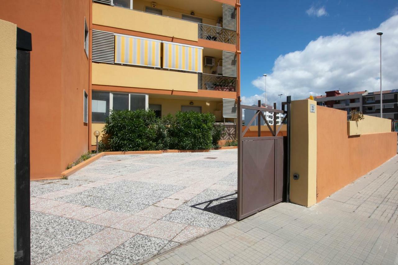 Bed and Breakfast Giardini E Mare Quartu SantʼElena Exterior foto